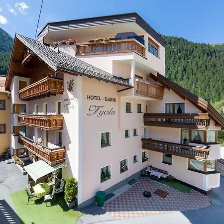 Appartement Garni Tyola *