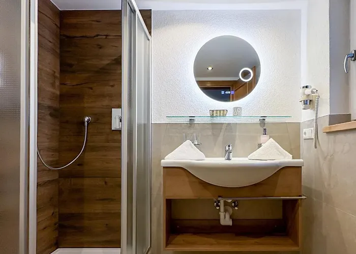 Garni Tyola Apartamento