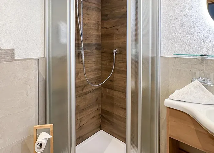 Garni Tyola Apartamento